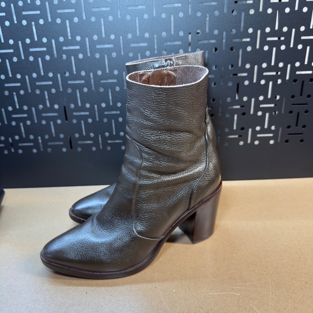 Schutz Womens Metallic Bronze Leather Pointed Toe Block Heel Ankle Boots - Picture 2 of 11